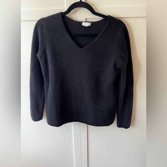 14th & Union Sweaters - 14th & Union 100% Cashmere Women’s‎ Black V Neck Sweater Size XL
